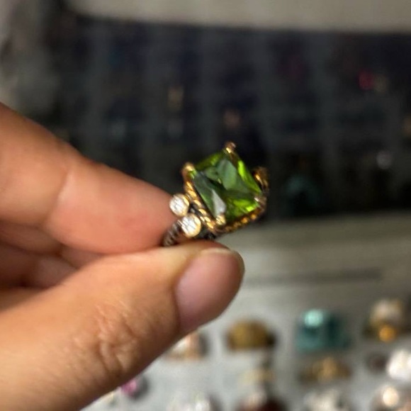 BRAND NEW - Ring - Picture 7 of 8